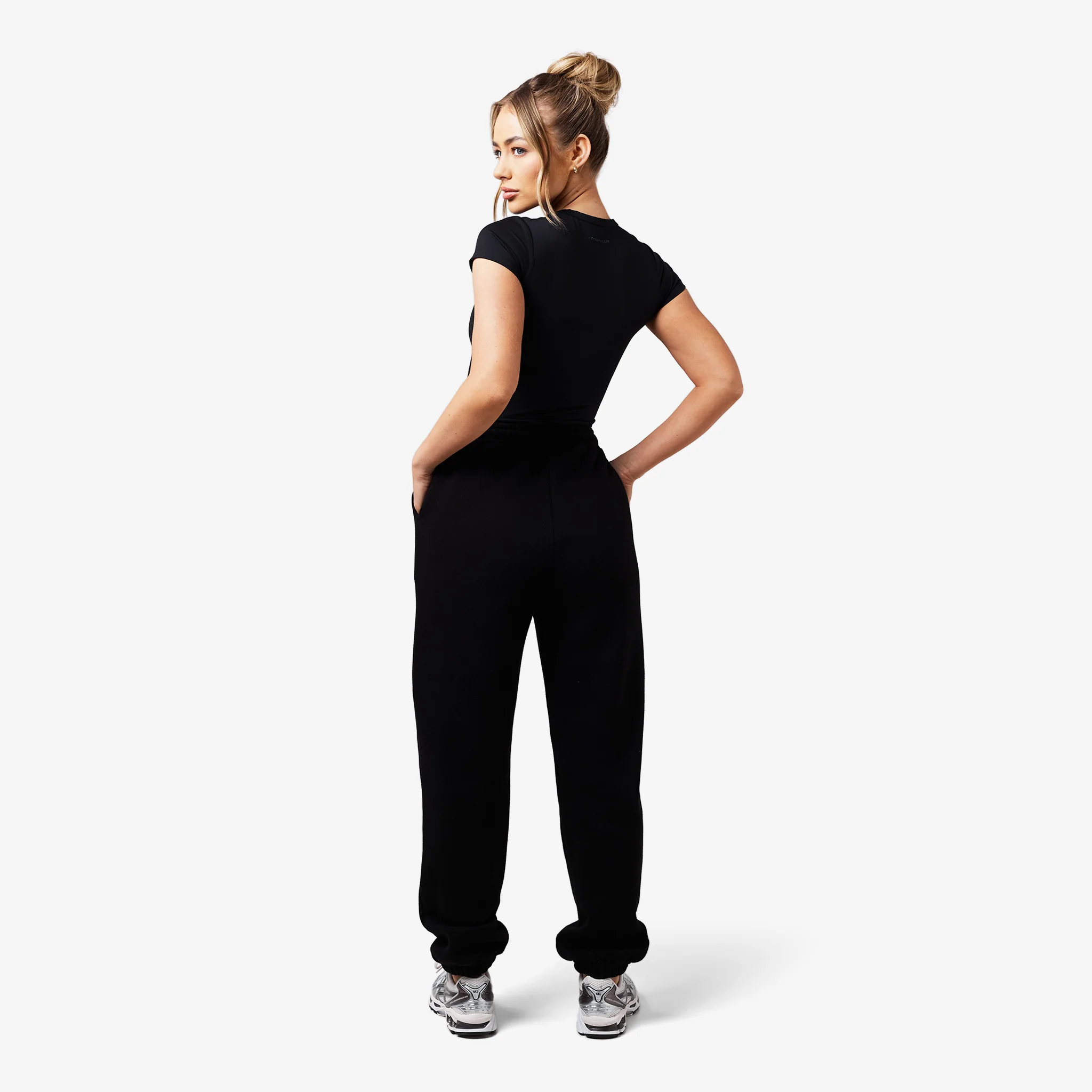 Core Cuffed Jogger | Black - Image 7