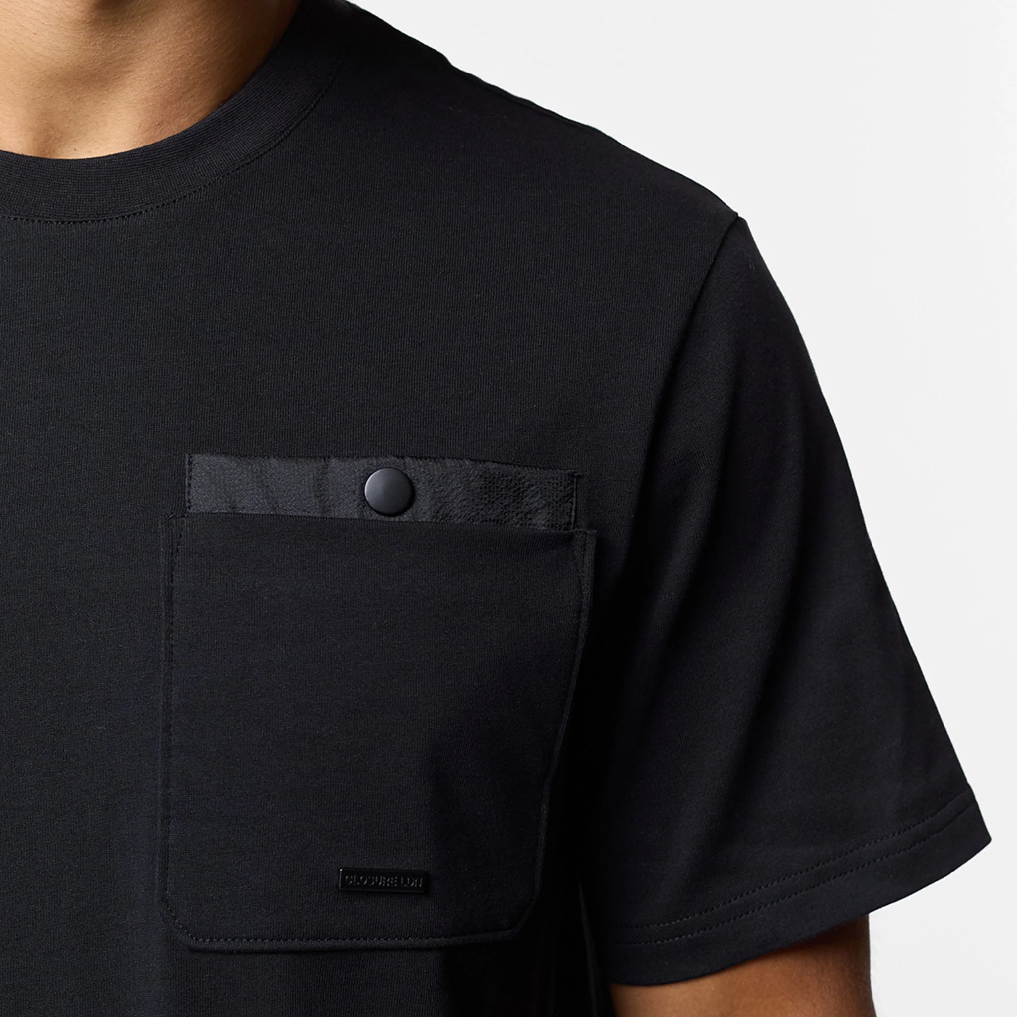 Double Pocket Tech T-Shirt | Black - Image 3