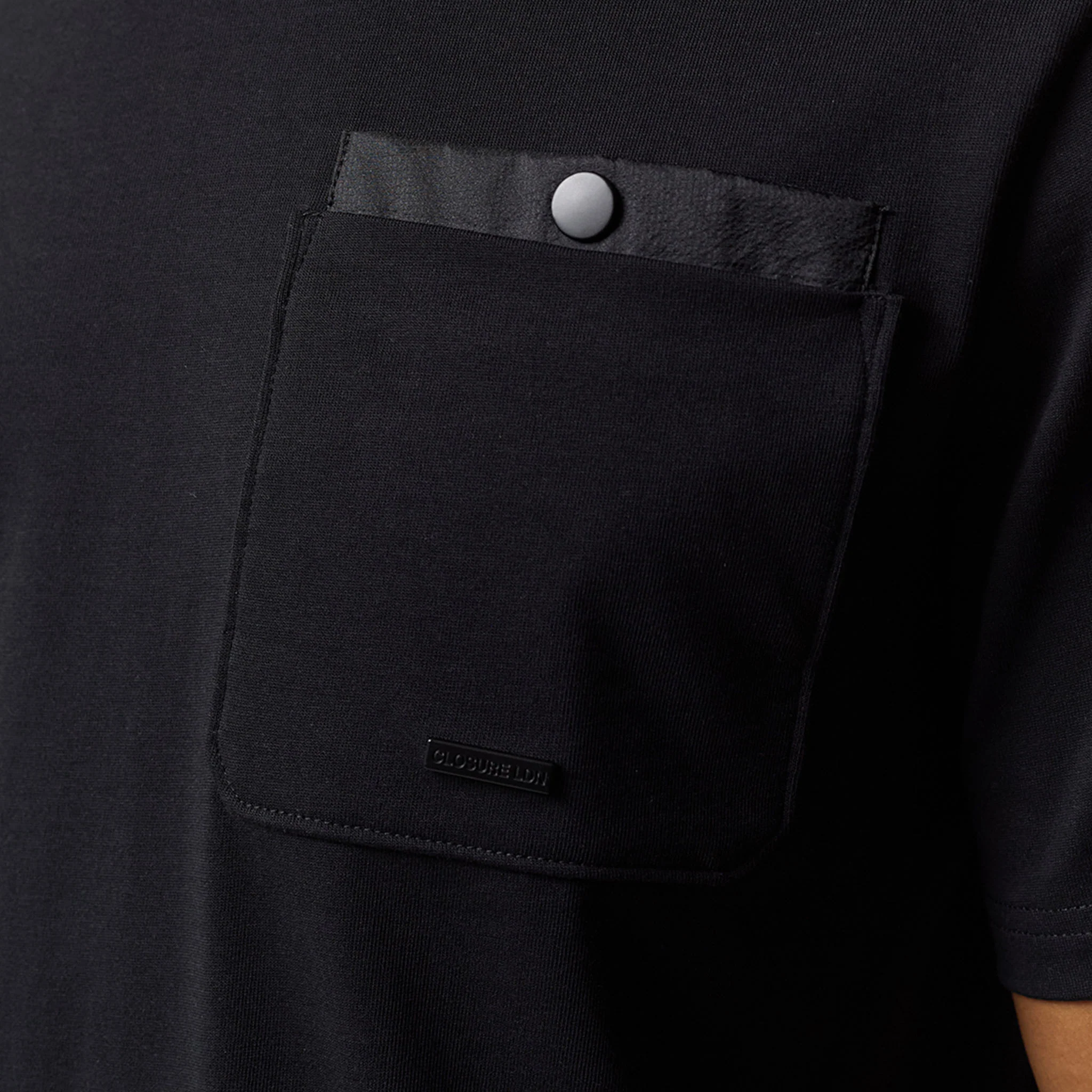 Double Pocket Tech T-Shirt Twinset | Black - Image 7
