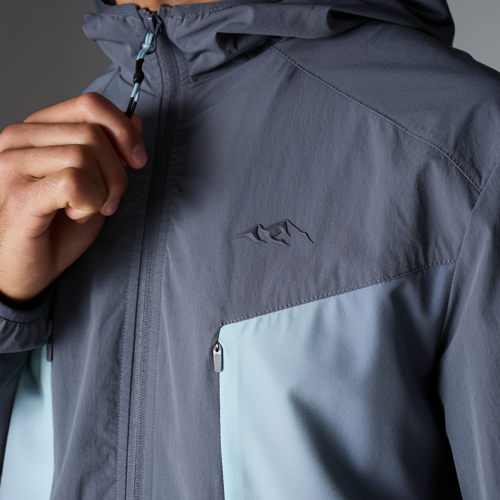 Gradient Motion Tracksuit | Charcoal/Mint - Image 4