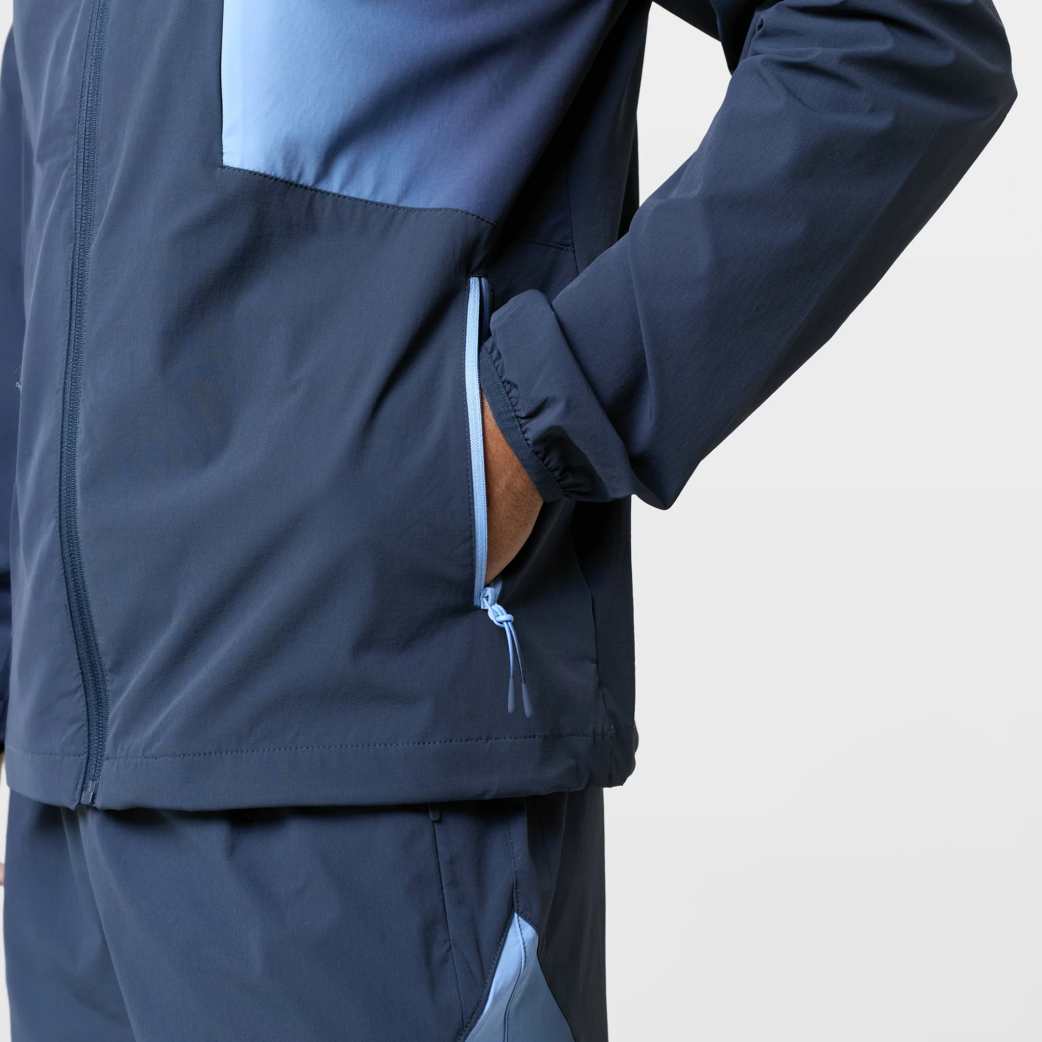 Gradient Motion Windbreaker Twinset | Navy/Blue - Image 4