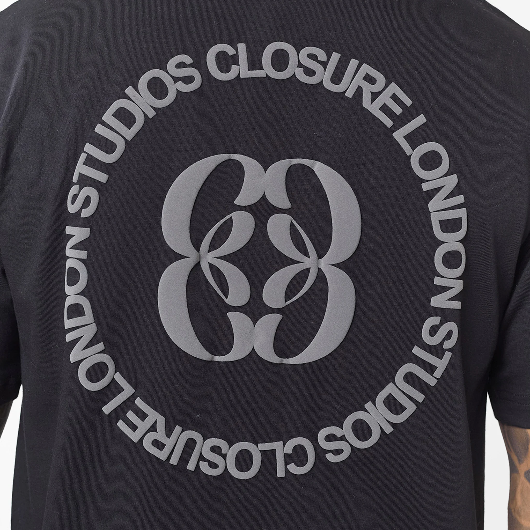 Icon T-Shirt | Black - Image 4