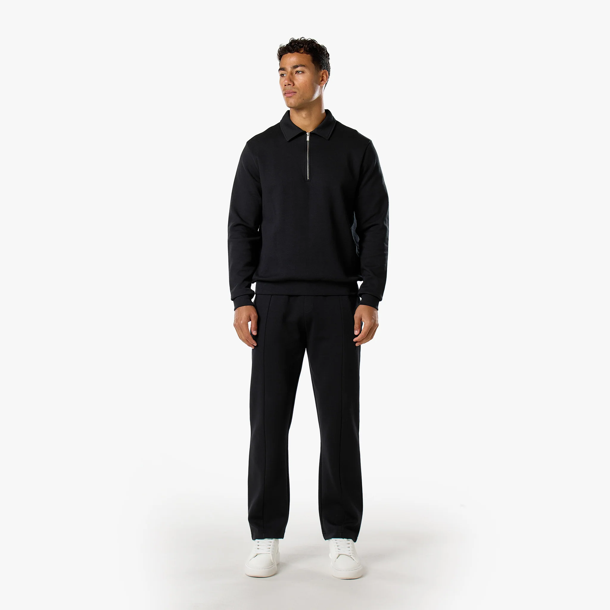 Interlock 1/4 Zip Tracksuit | Black - Image 4