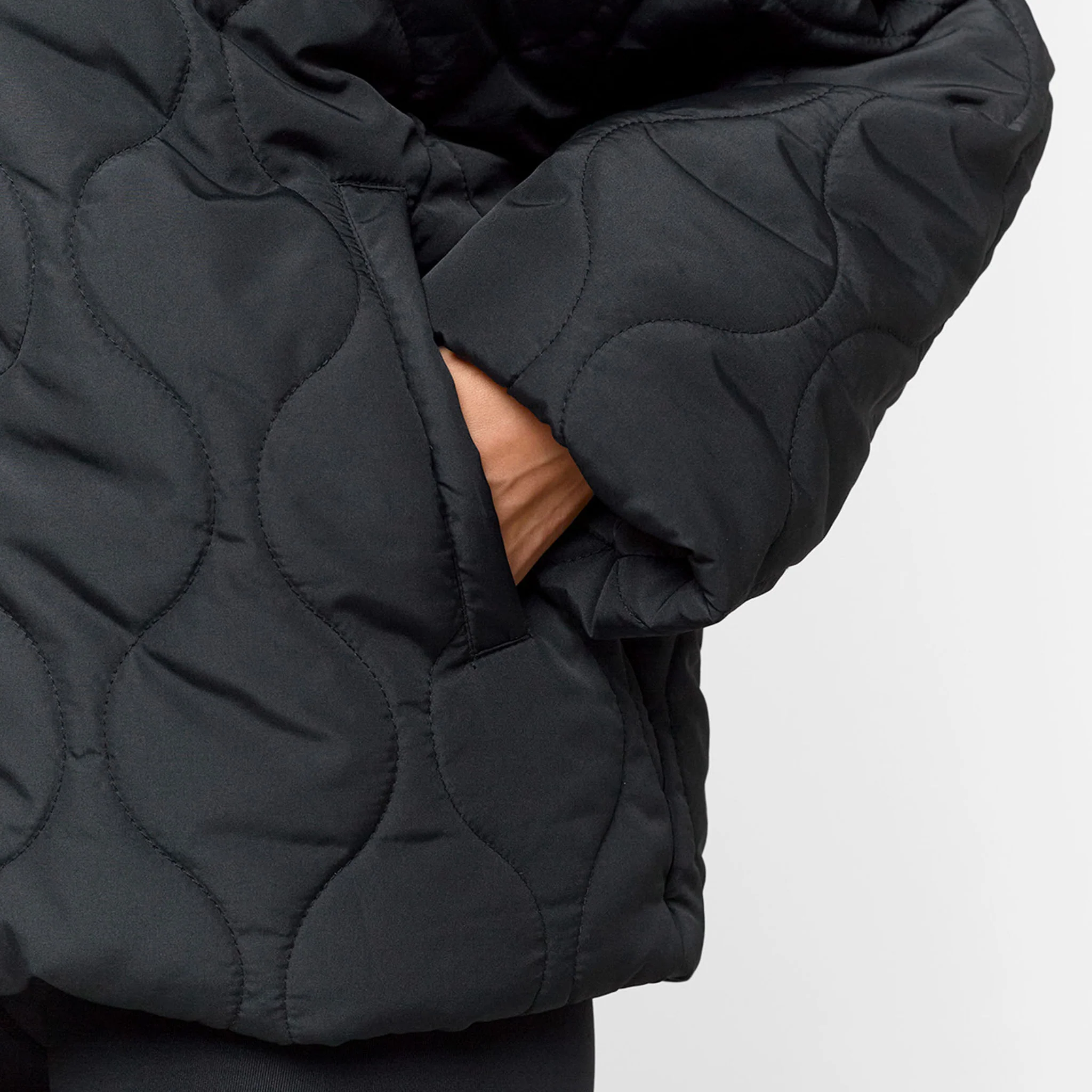 Onion Quilt Puffer | Black - Image 4