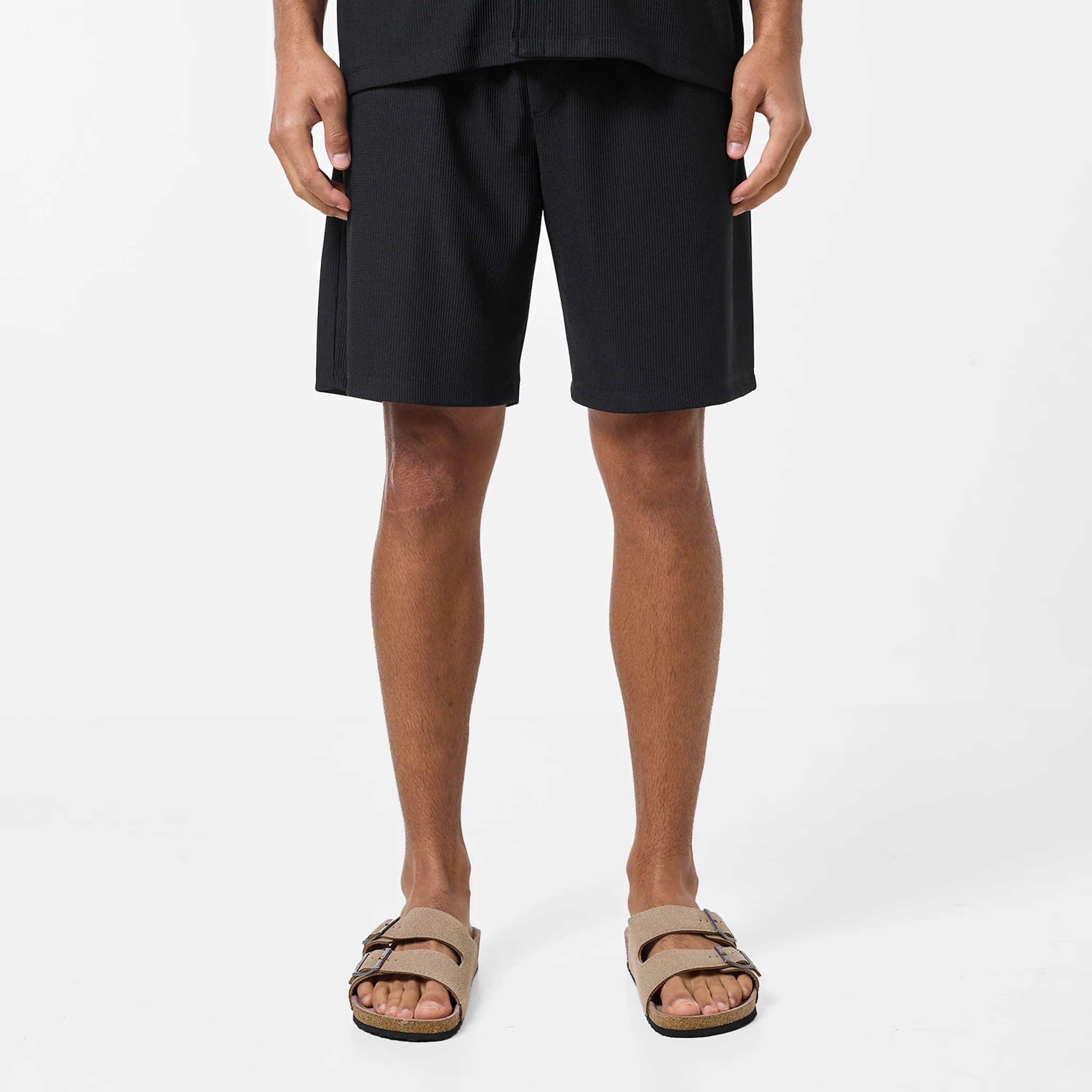 Pleated Twinset | Black - Image 8