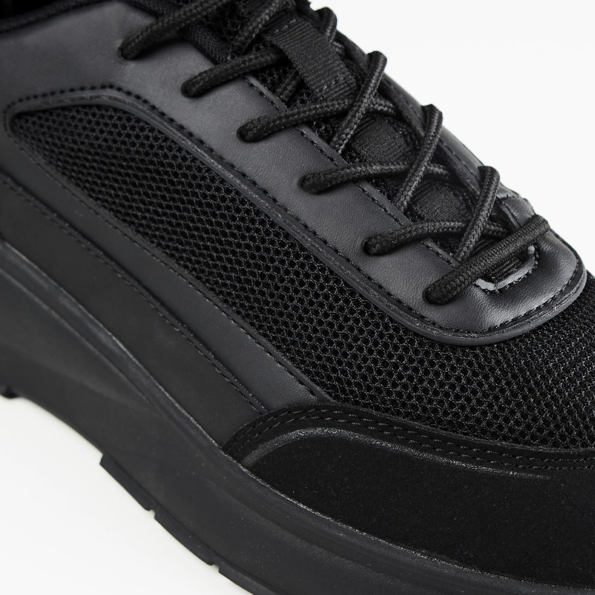 Premium Tech Runner | Black - Image 4