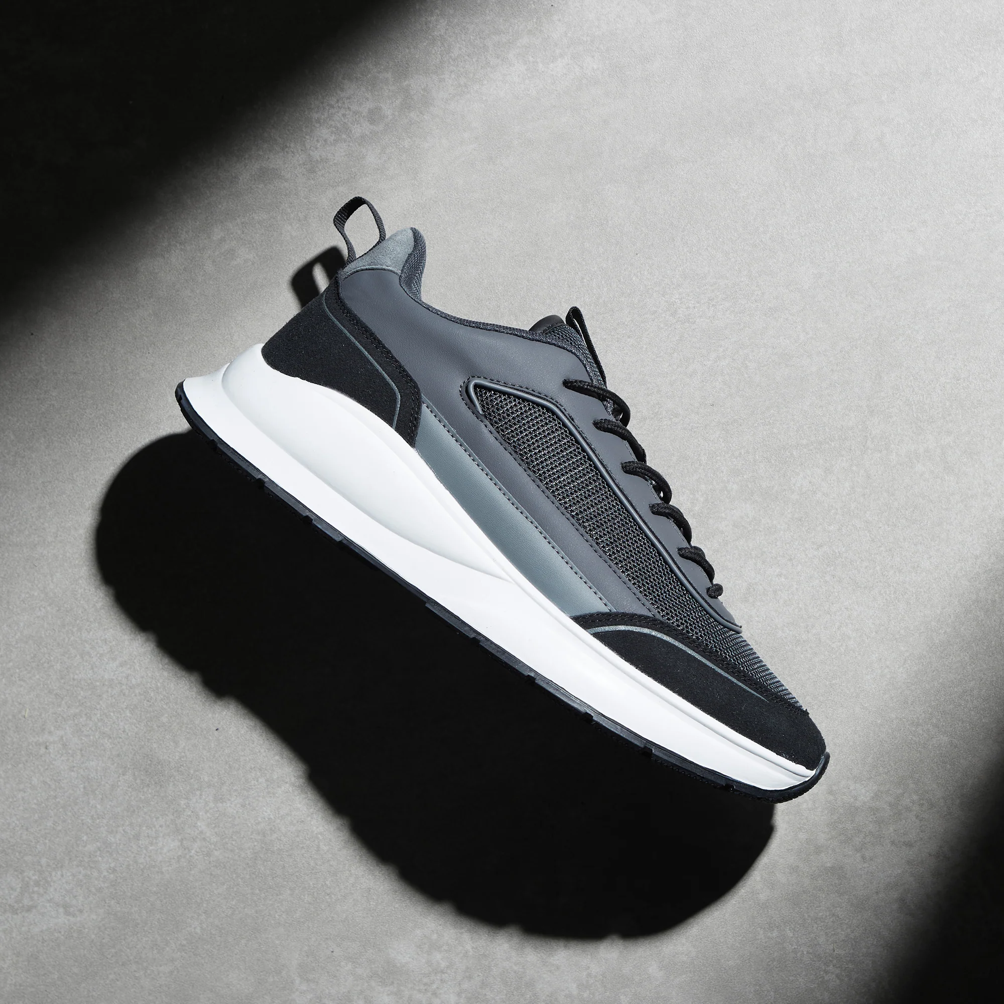 Premium Tech Runner | Black/White - Image 6