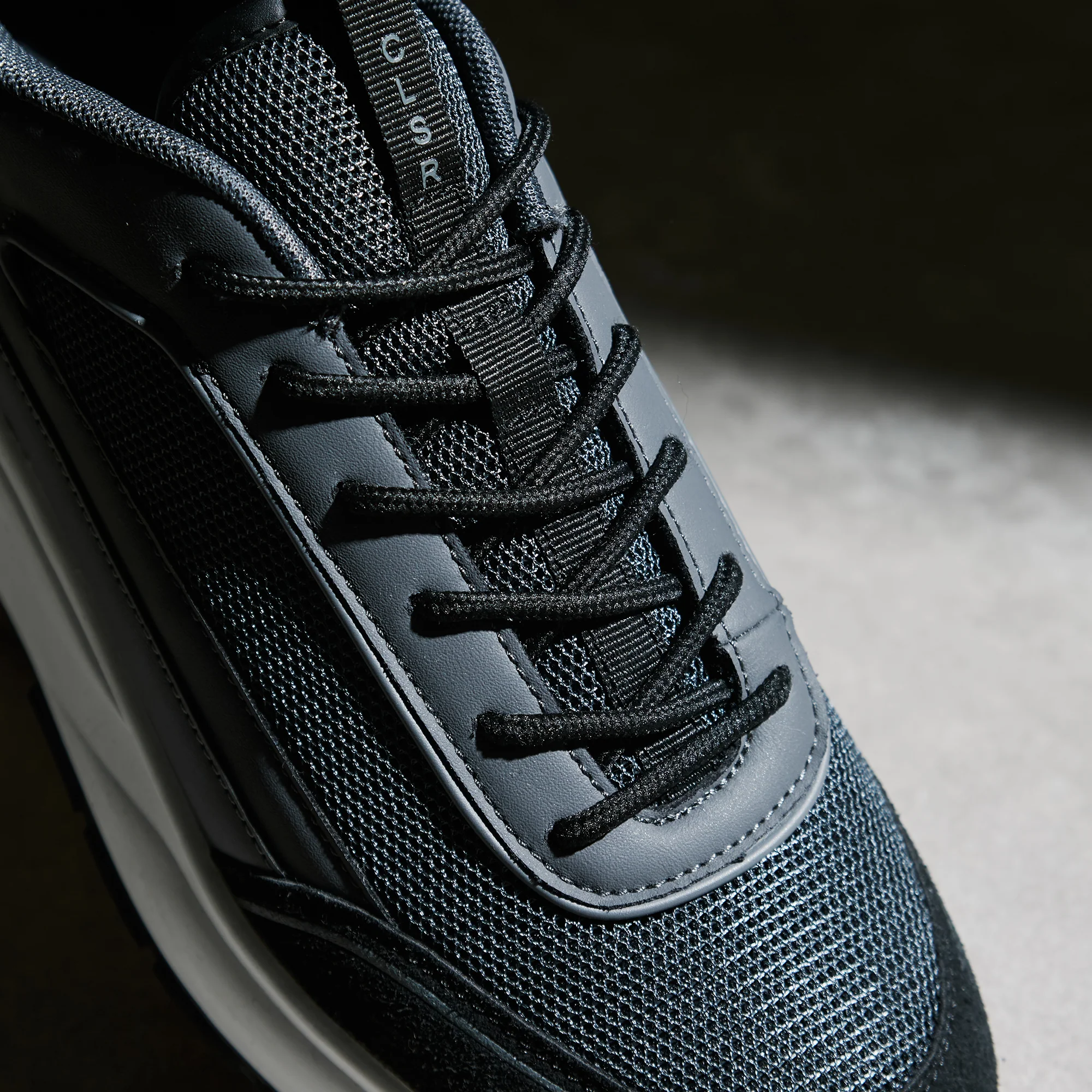 Premium Tech Runner | Black/White - Image 7