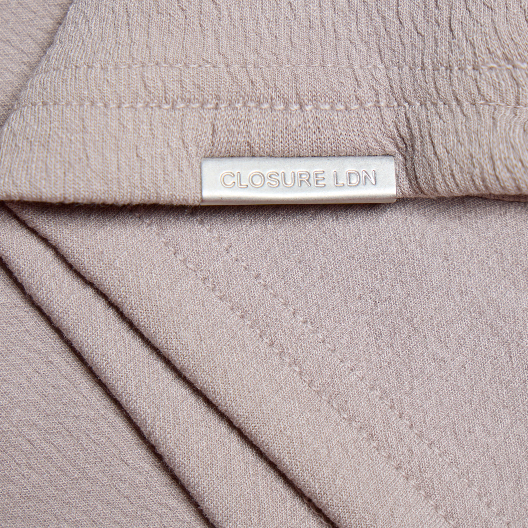 Relaxed Crinkle Twinset | Stone - Image 8
