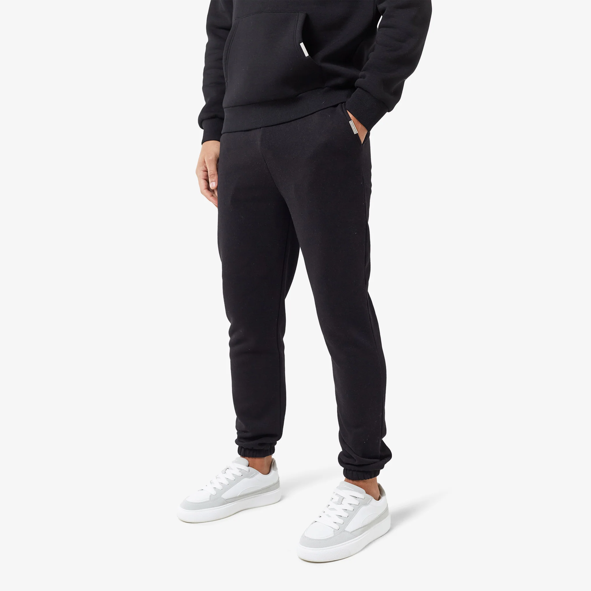 Relaxed Fit Cuffed Jogger | Black