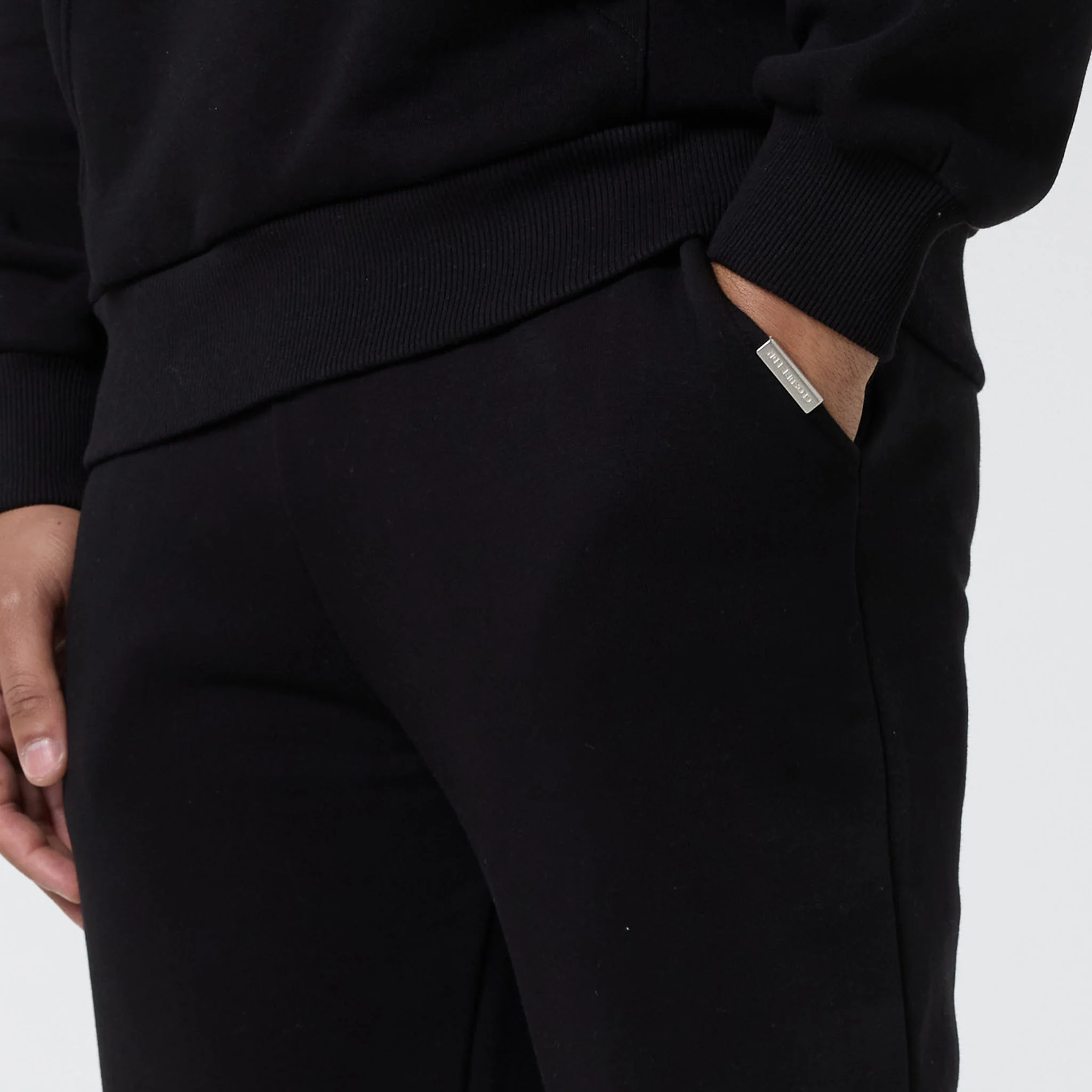 Relaxed Fit Cuffed Jogger | Black - Image 3