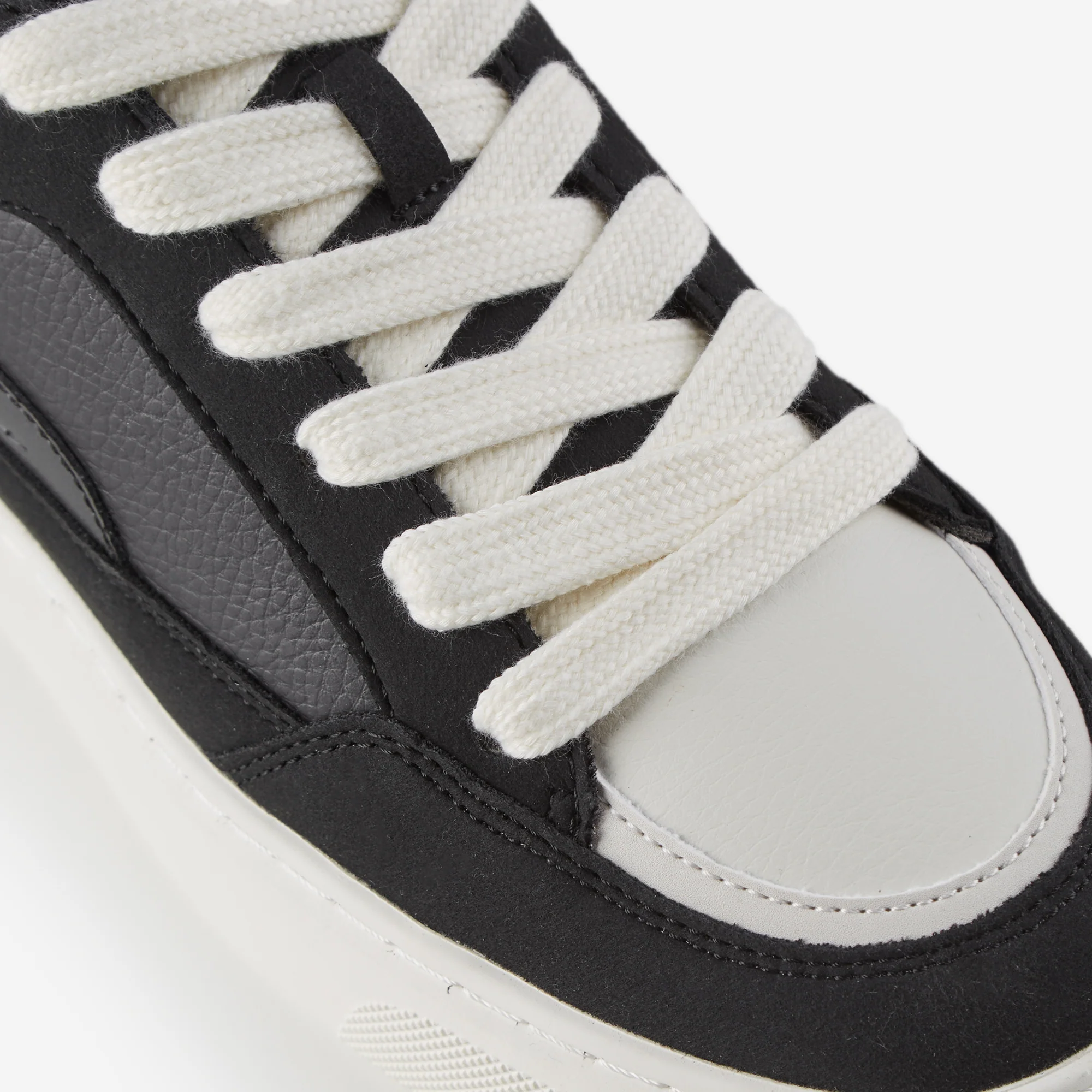 Premium Skate Shoe | Black/Off White - Image 7