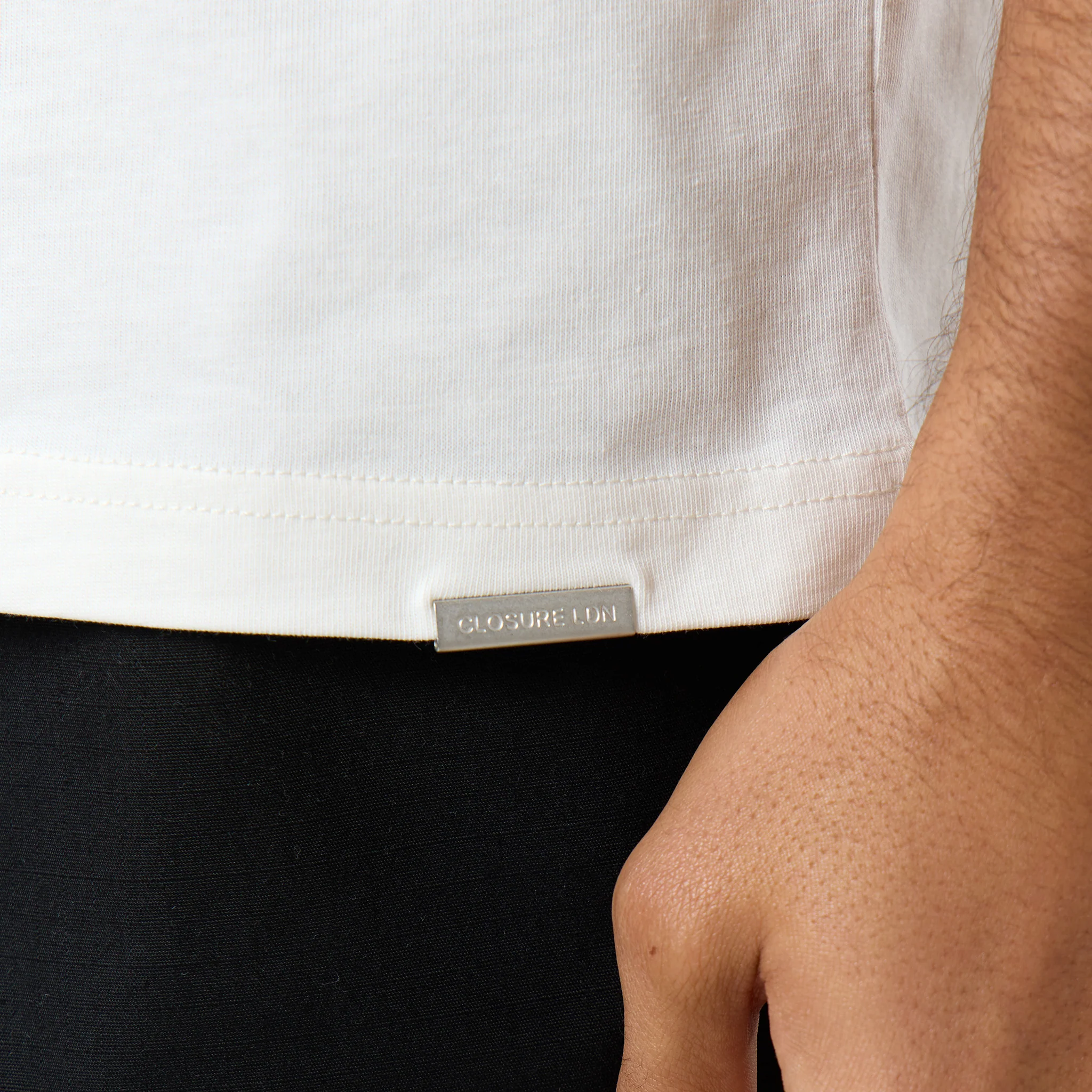 Smart Pocket T-Shirt | Off White - Image 5