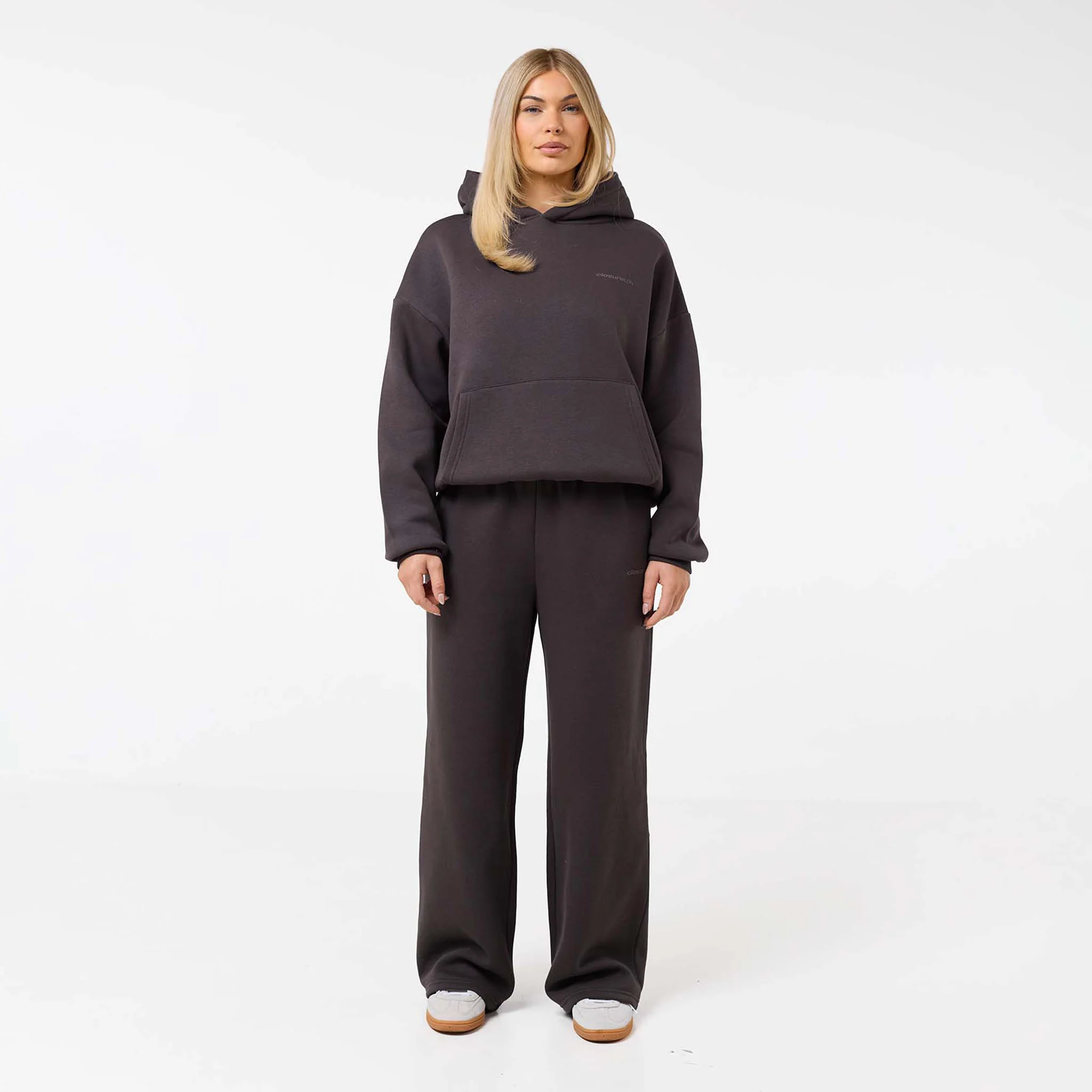 Tonal Core Logo Open Hem Jogger | Espresso - Image 2